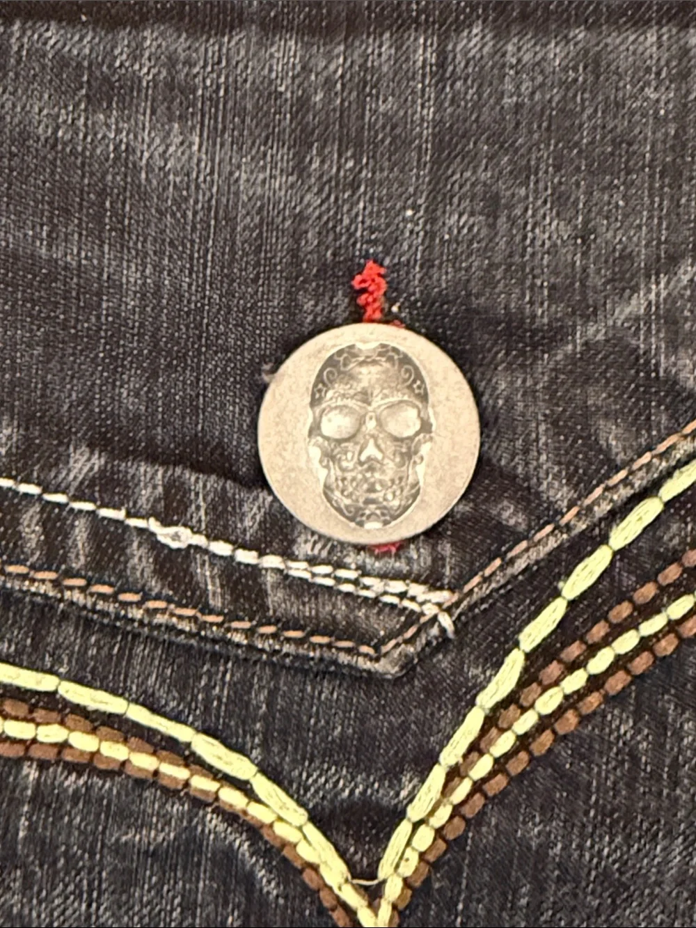 Y2K Circle Of Life Surf Crazy Skull Flap Pocket Jeans 38x31 Distressed Blue